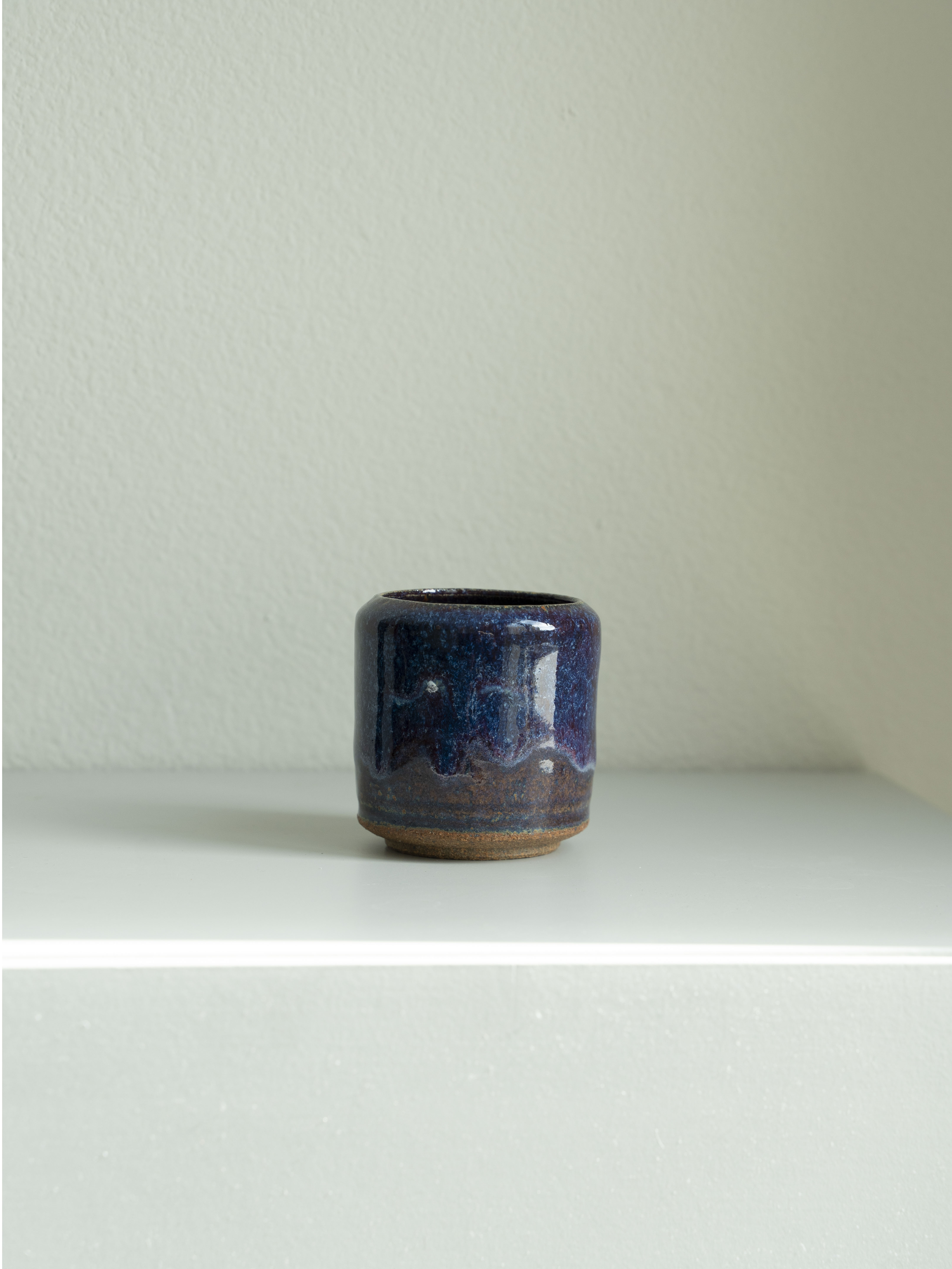 Deep Blue Tea Canister, detail 2