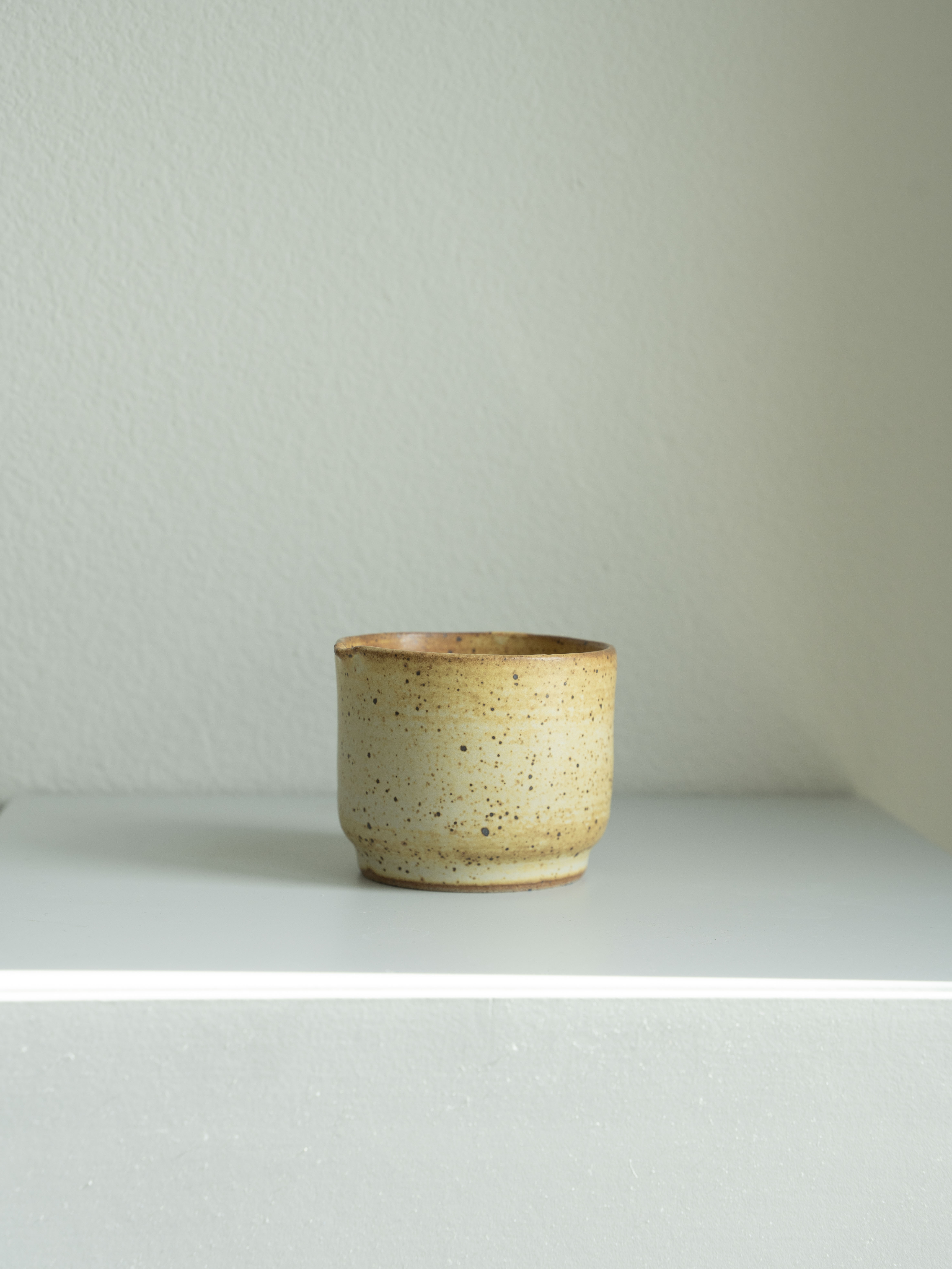 Golden Shino Planter, detail 1