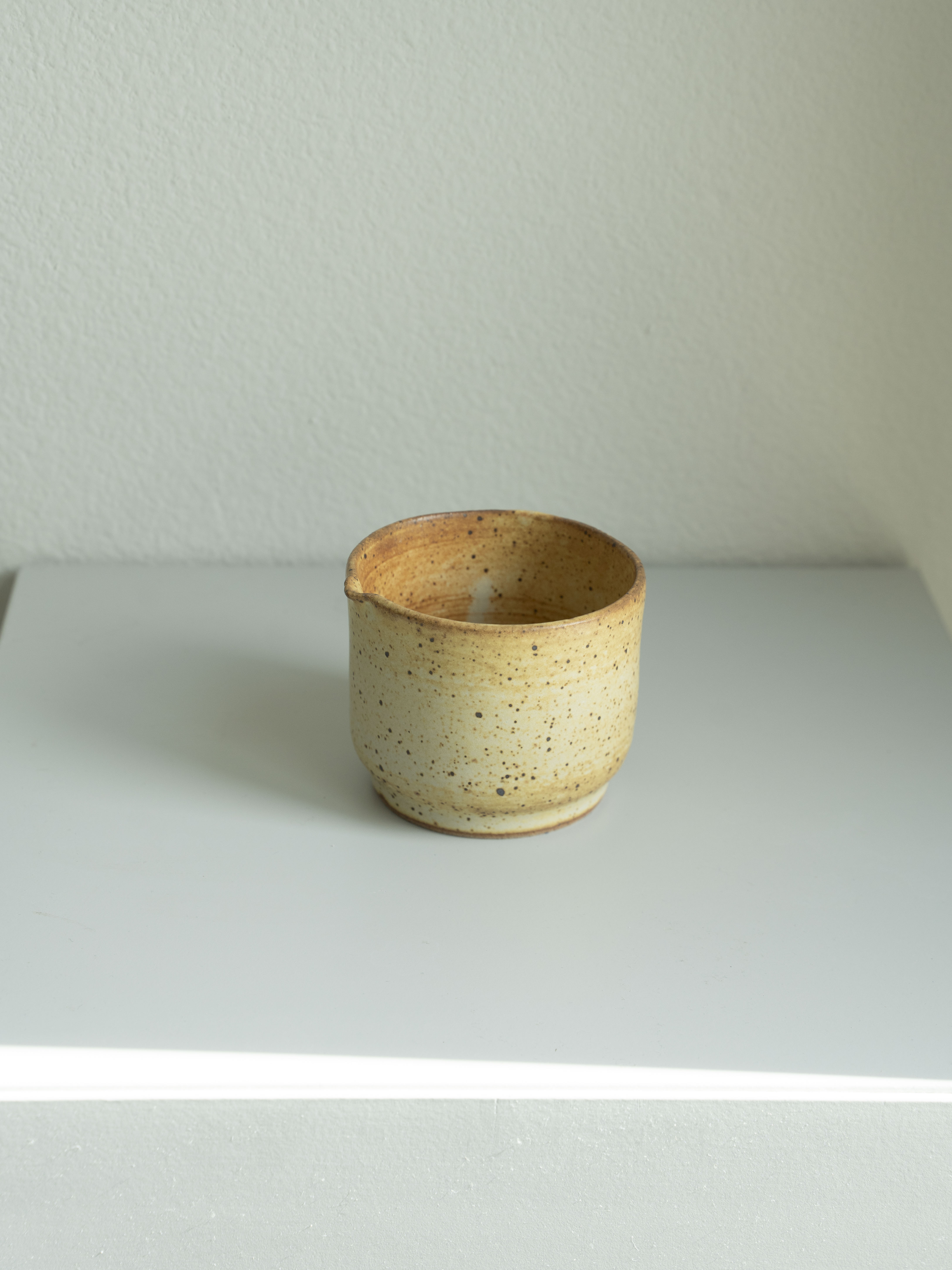 Golden Shino Planter, detail 2