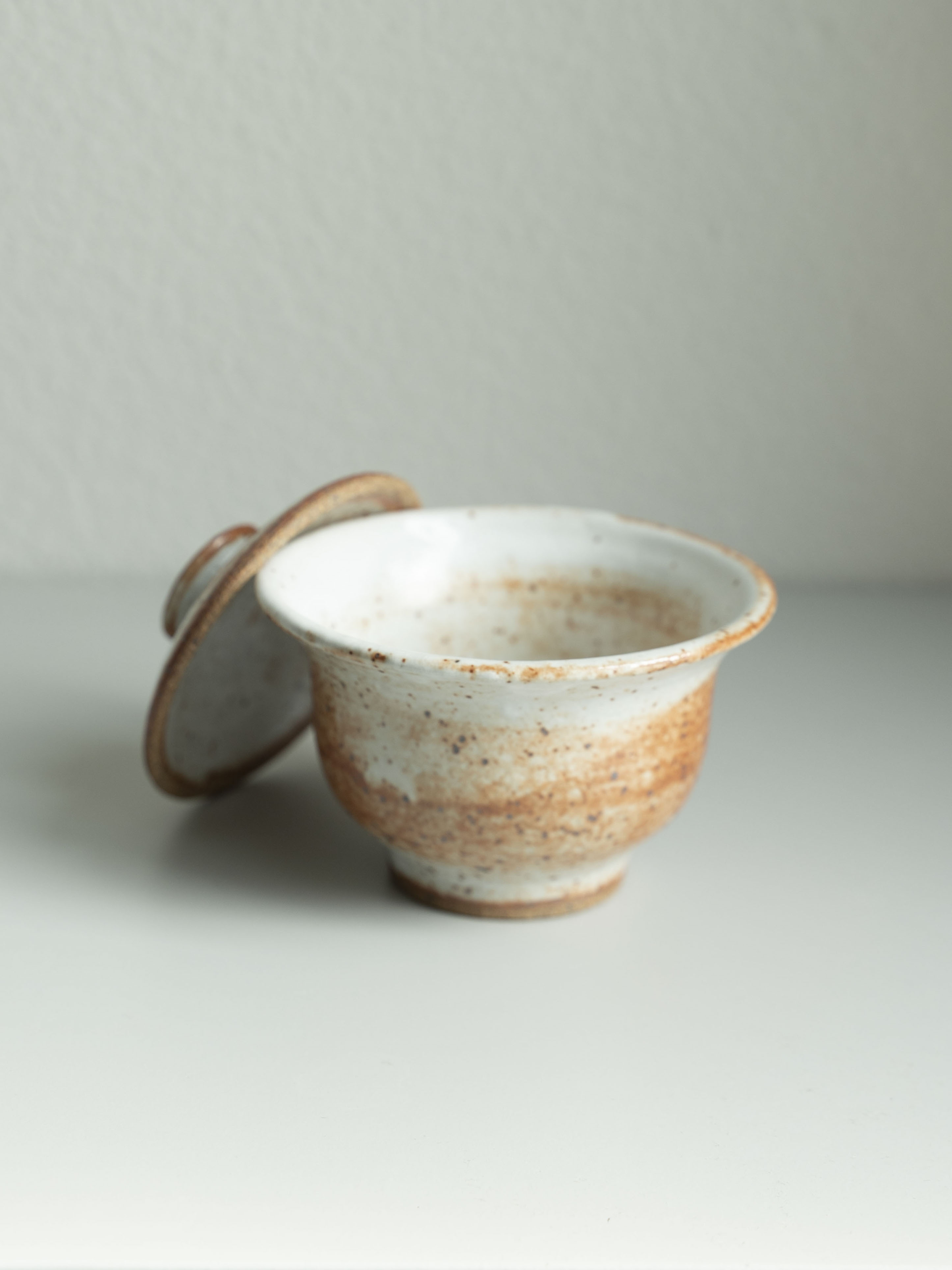 Shino Gaiwan, detail 3
