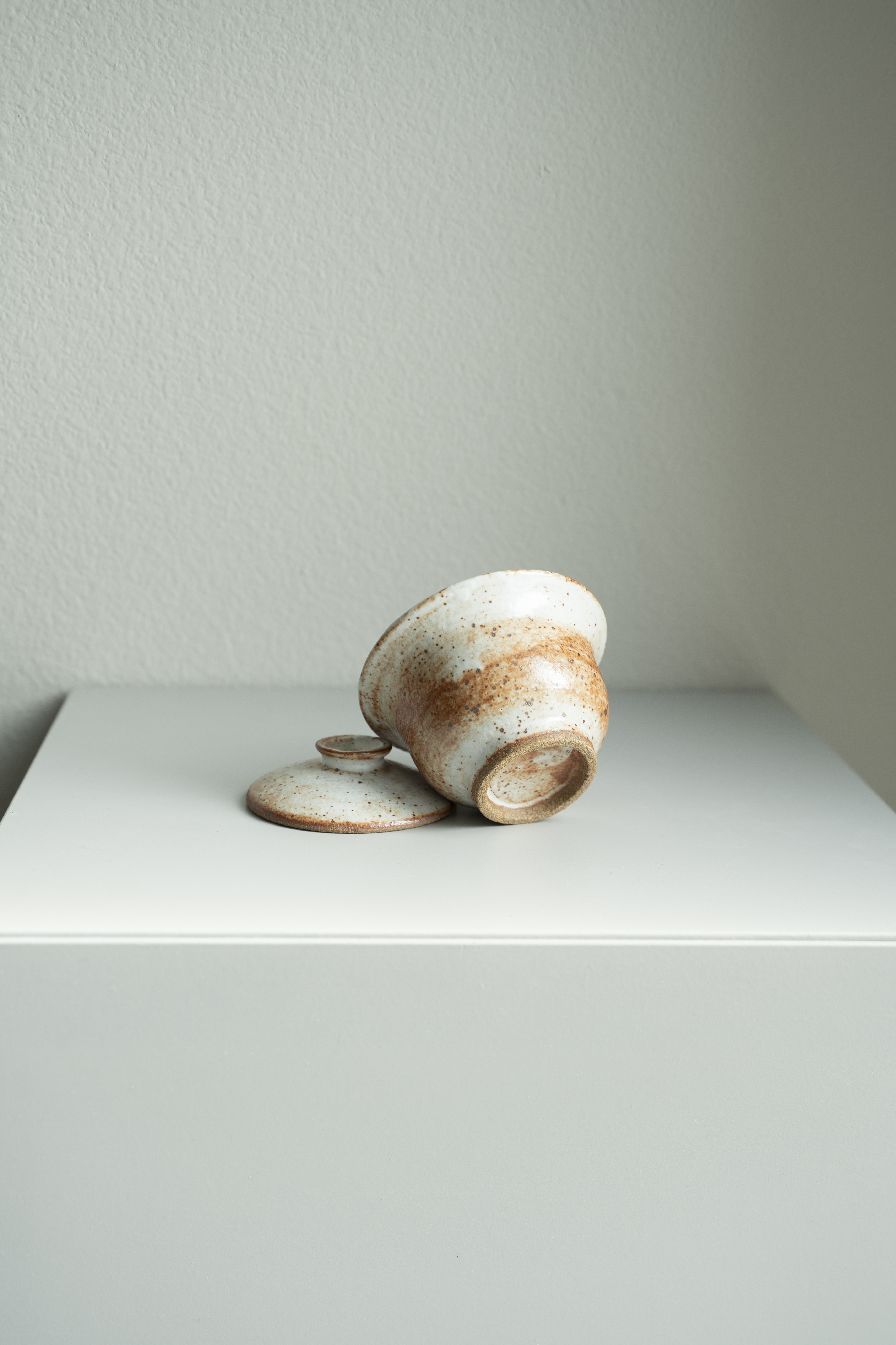 Shino Gaiwan, detail 4