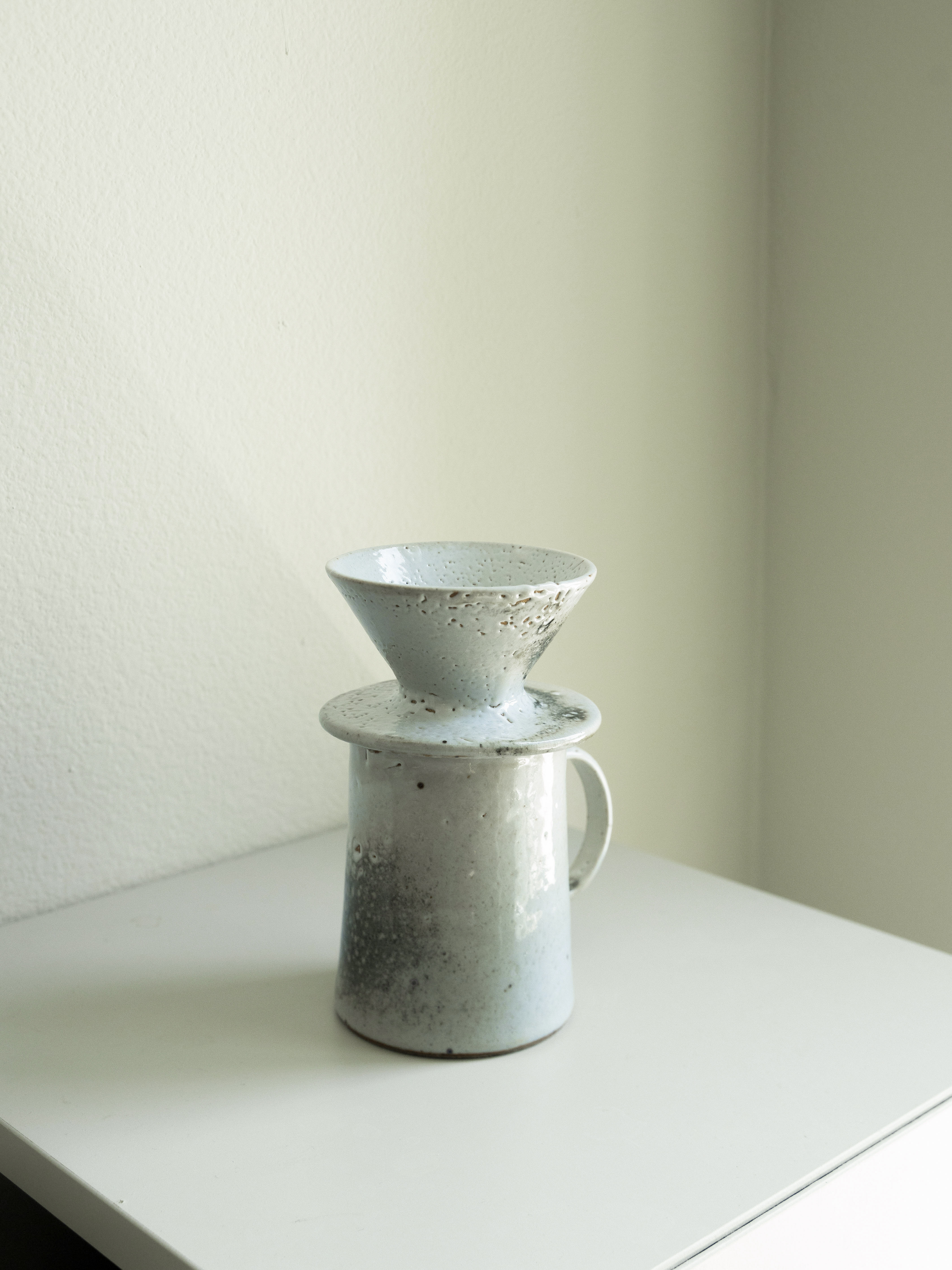 Soft White Pour-Over Coffee Set, detail 3