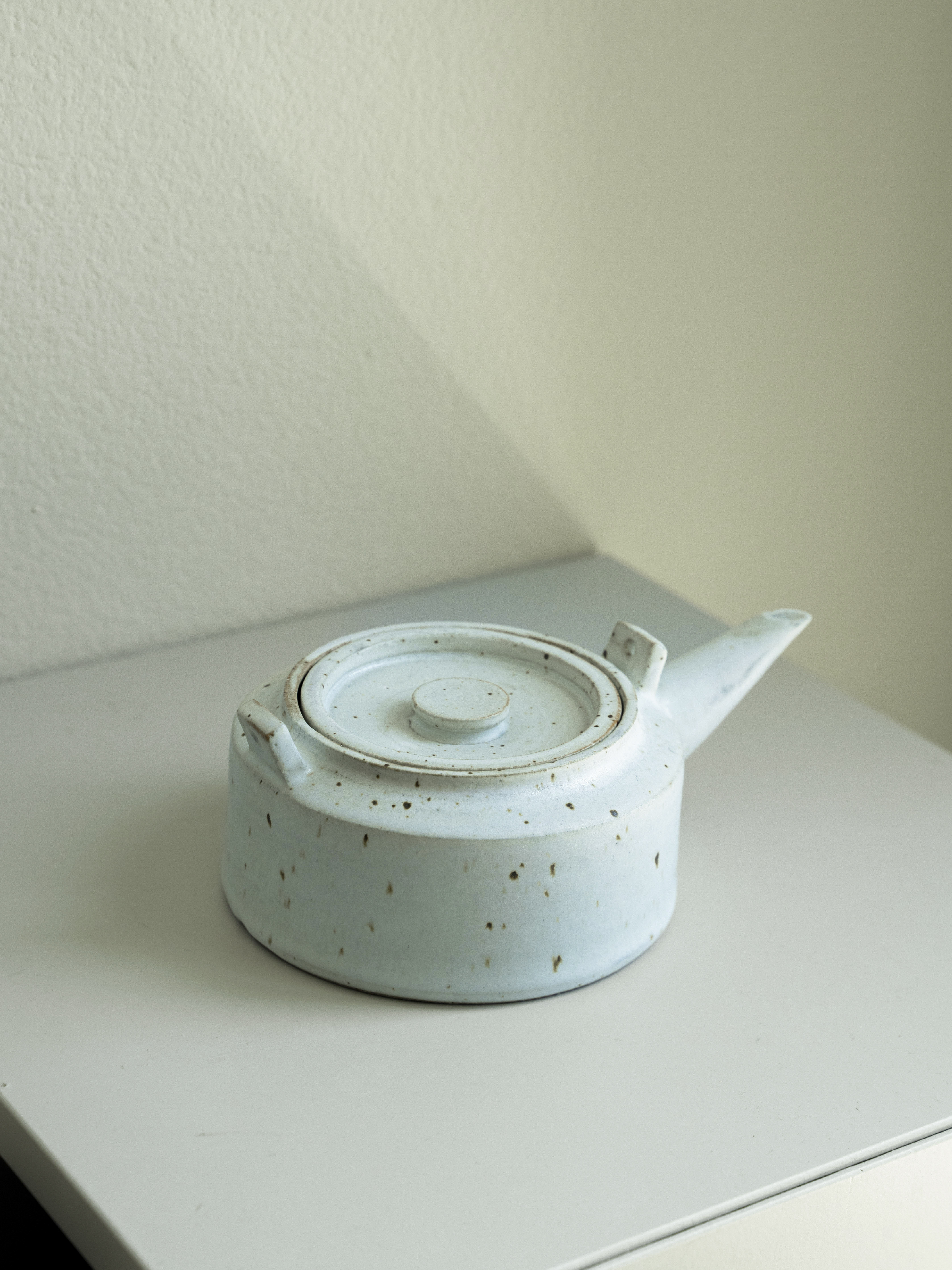 Speckled White Teapot, detail 4
