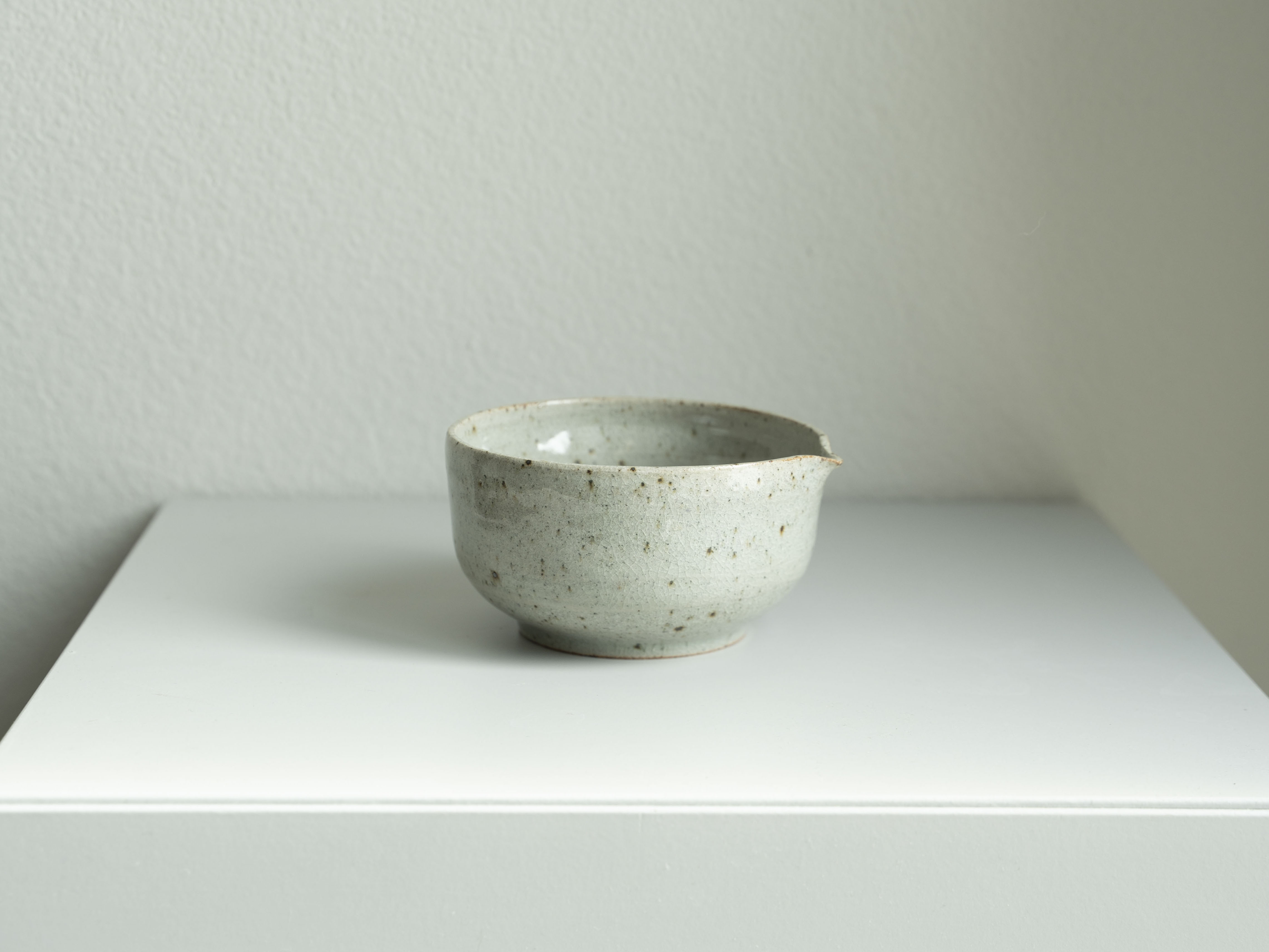 Speckled White Matcha Bowl, main view