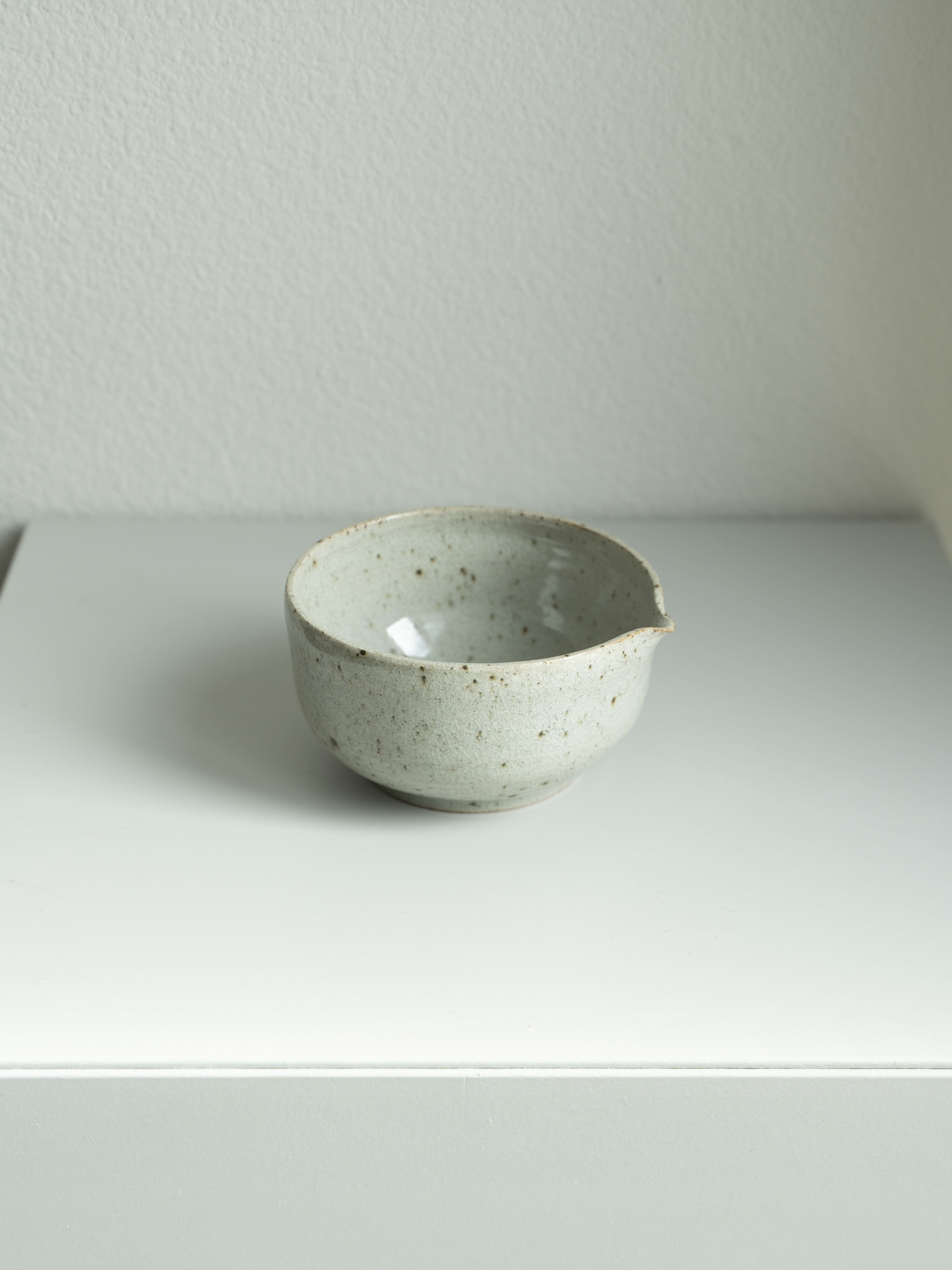 Speckled White Matcha Bowl, detail 1