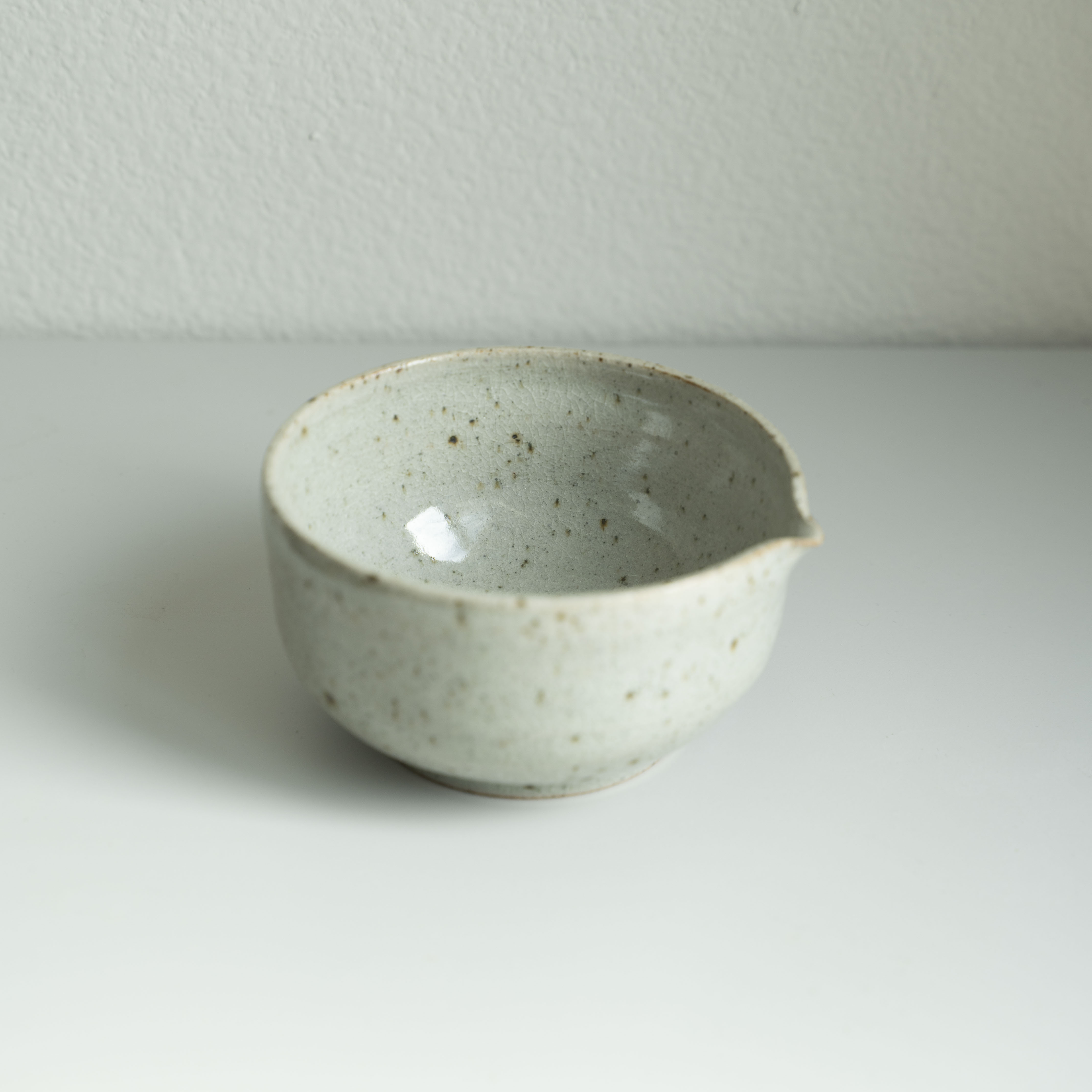 Speckled White Matcha Bowl, detail 2