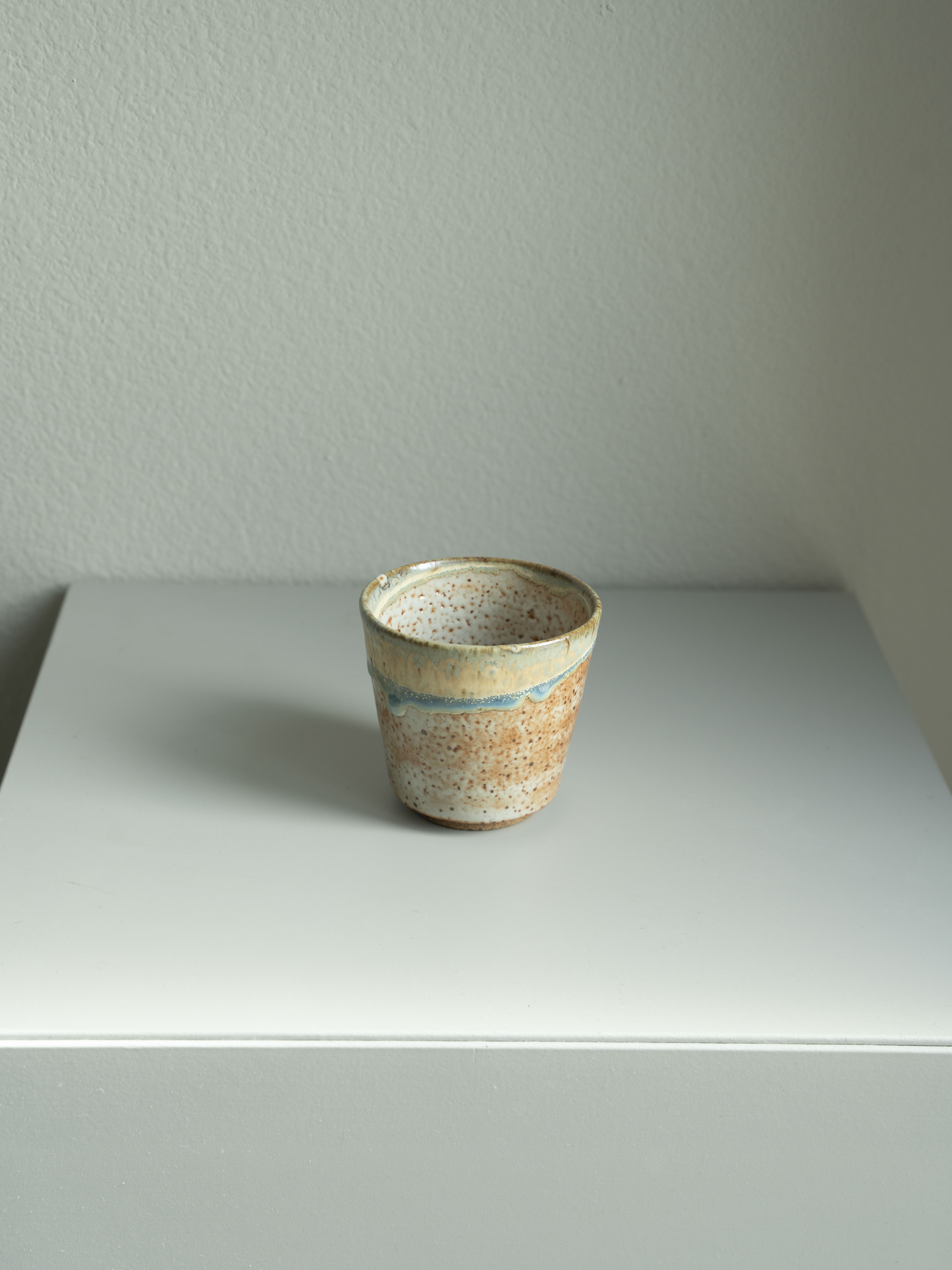 Blue Drip Tea Cup, detail 1