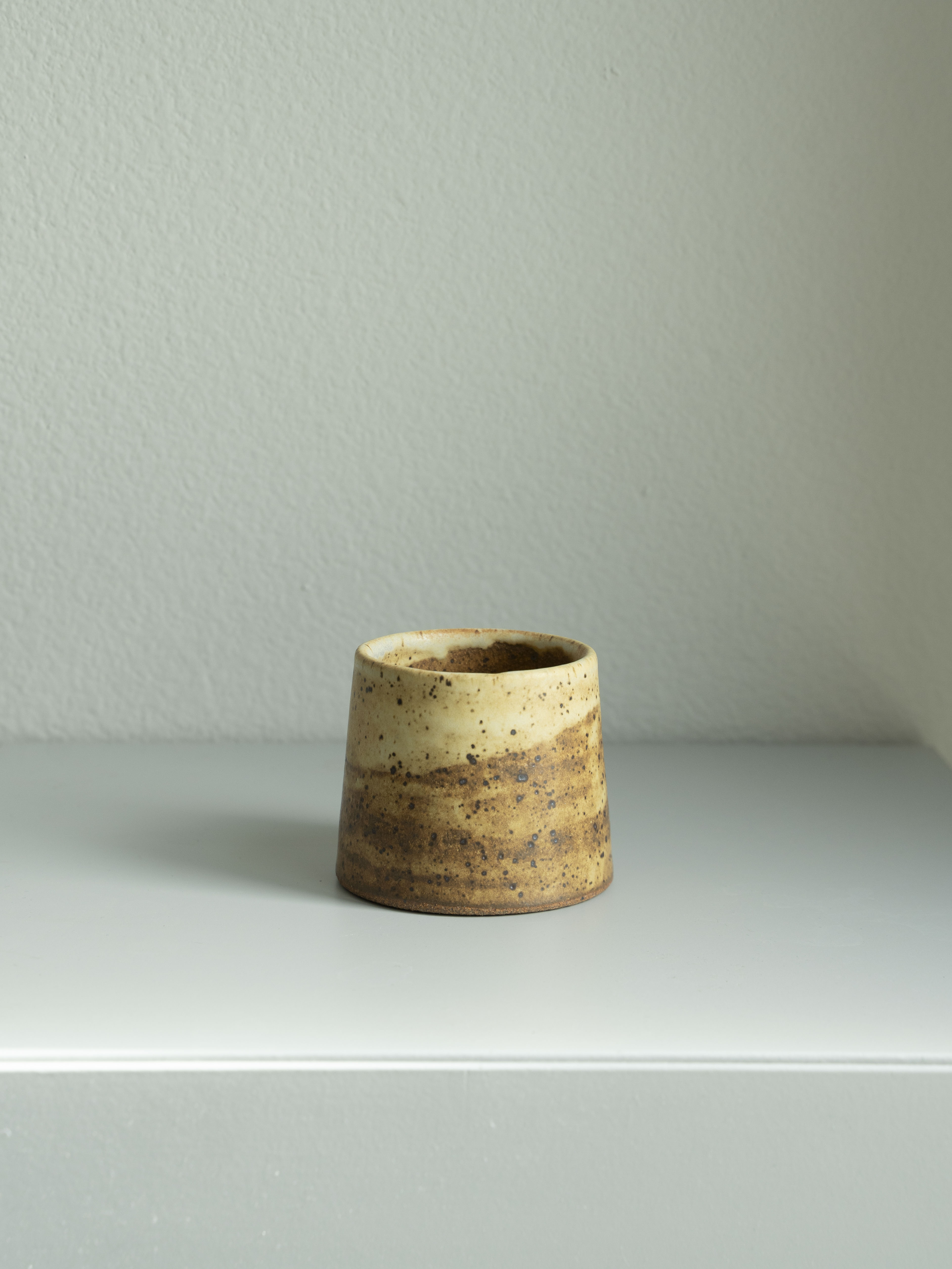 Shino Tea Cup Pair, detail 2