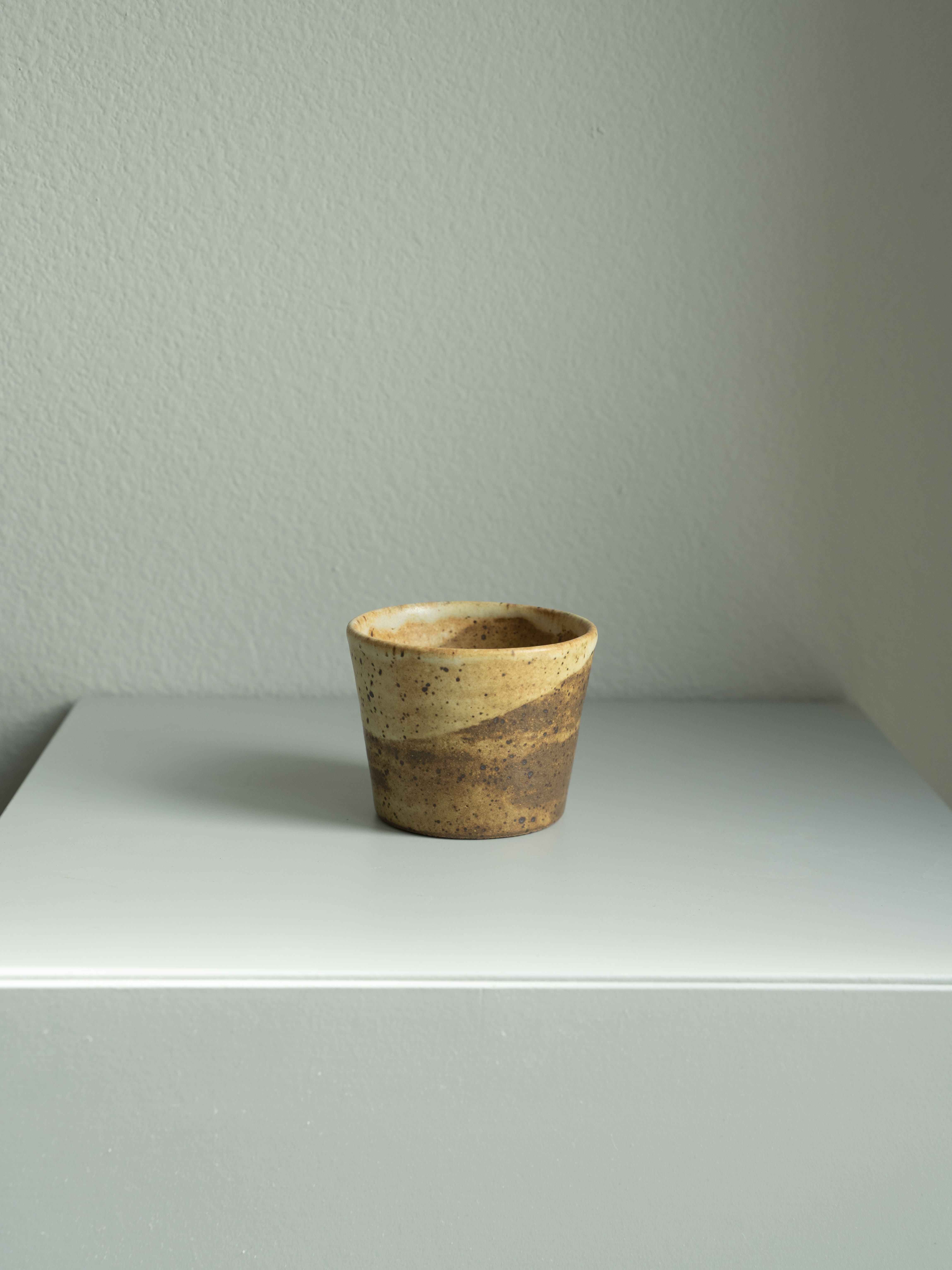 Shino Tea Cup Pair, detail 4