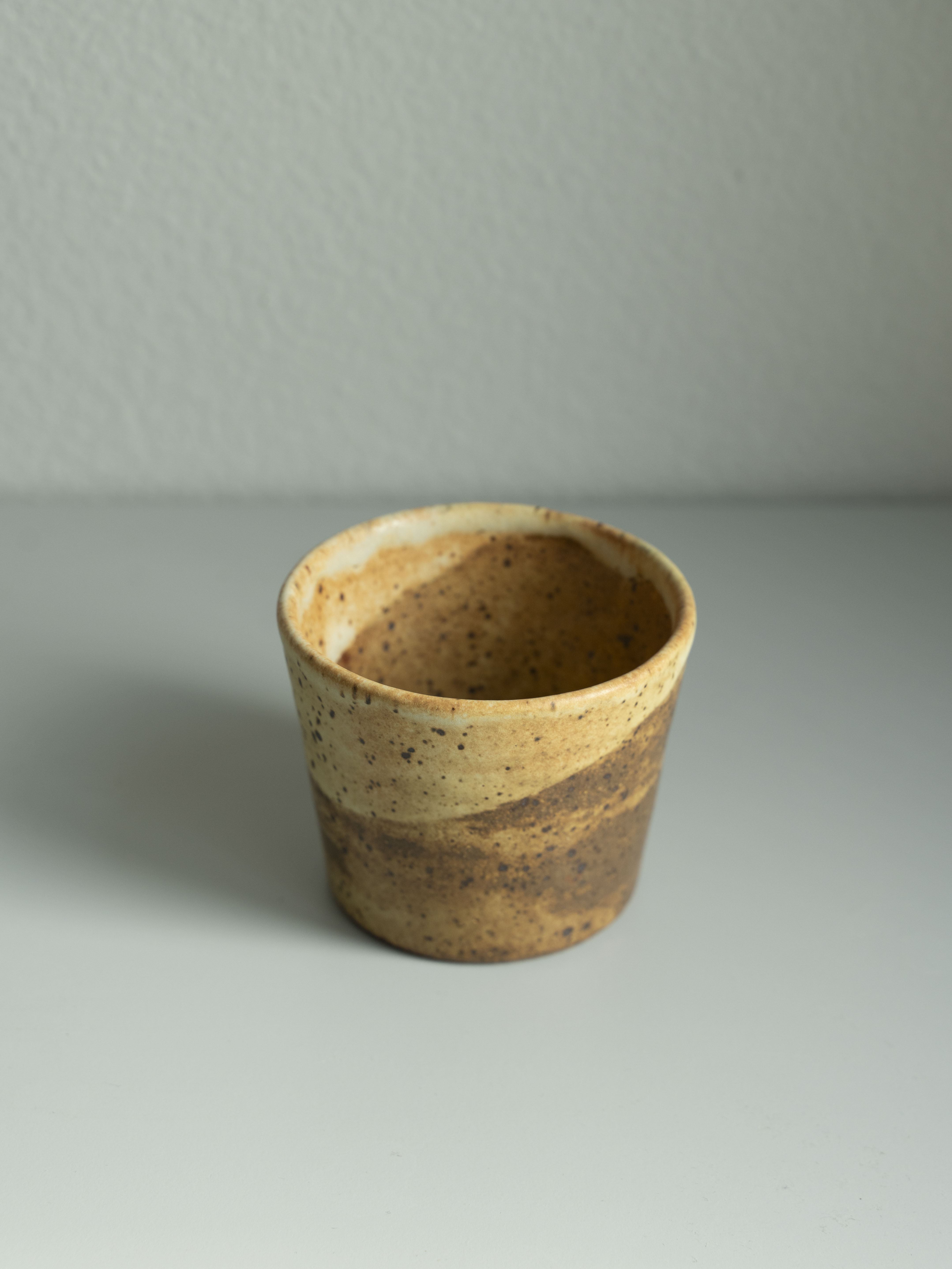 Shino Tea Cup Pair, detail 5